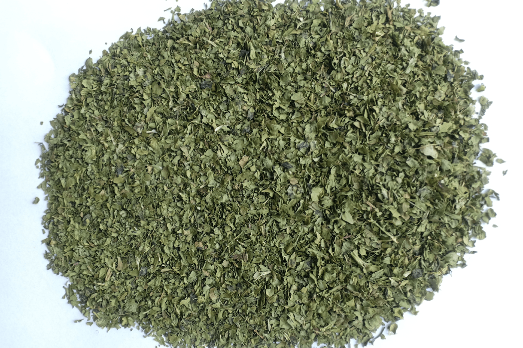 Farmbridge - The best Dehydrated Corainder Flakes Supplier in India